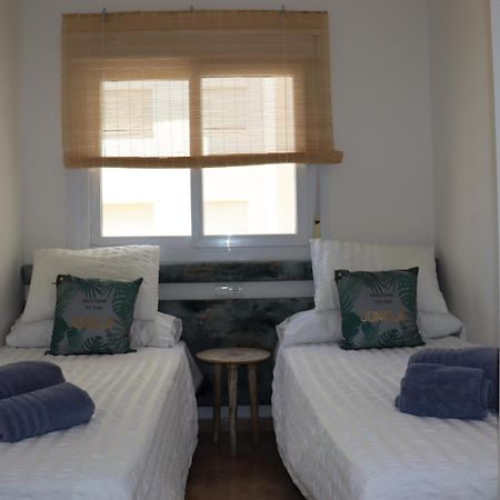 Port View - Reina Sofia Apartment Estepona Exterior photo